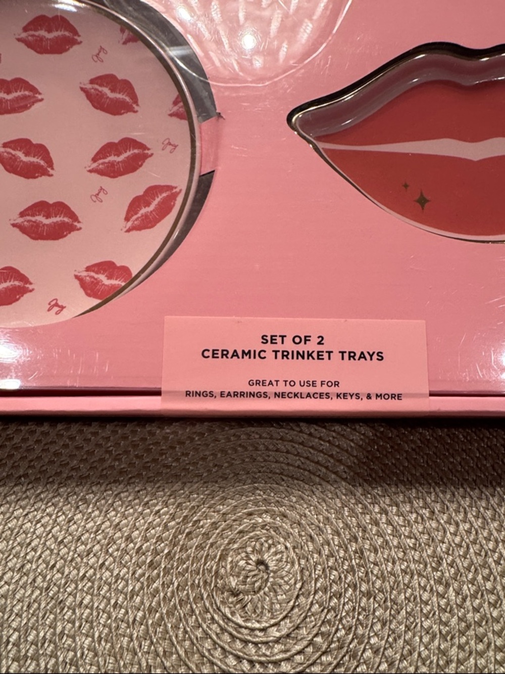 Juicy Couture Pink Kiss Print Ceramic Trinket Tray Duo - Picture 2 of 2